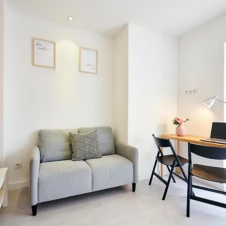 Altido Modern Flat For Business Or Leisure شقة